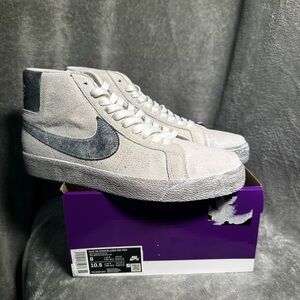 Nike sb blazer